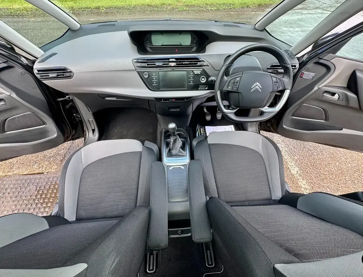 Used Citroën Grand C4 Picasso PureTech 2016 Black MPV