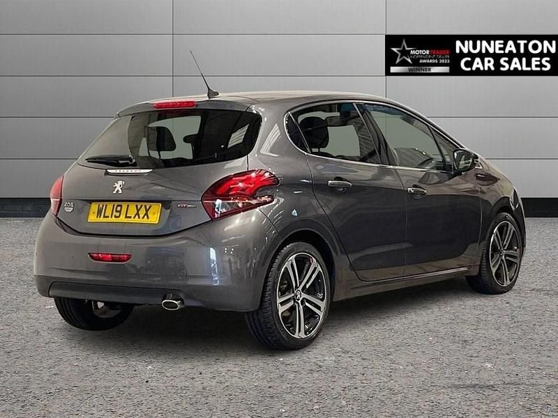 Used Peugeot 208 GT-line 110 HP (80 kW) 2019 Grey Hatchback