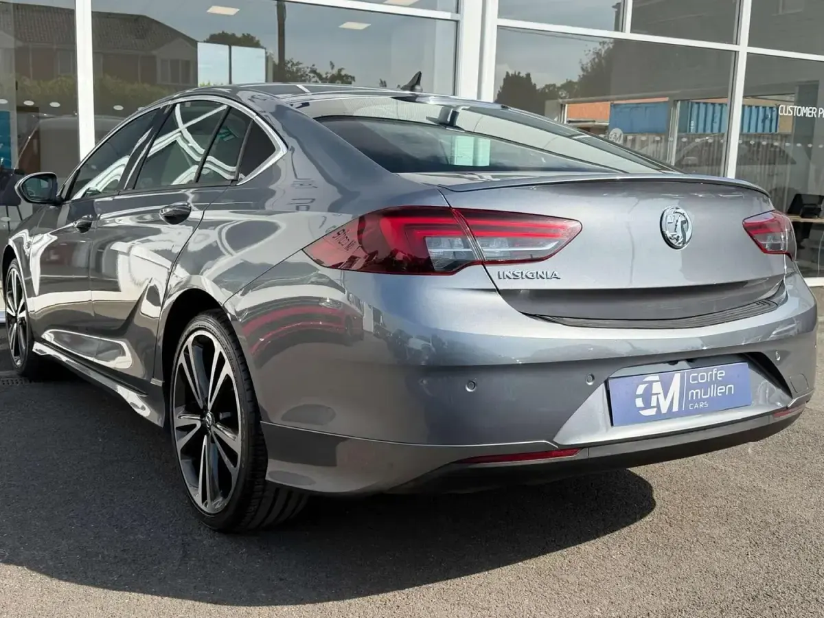 Second-hand Vauxhall Insignia Sport 170 CP (125 kW) 2019 Gri Hatchback
