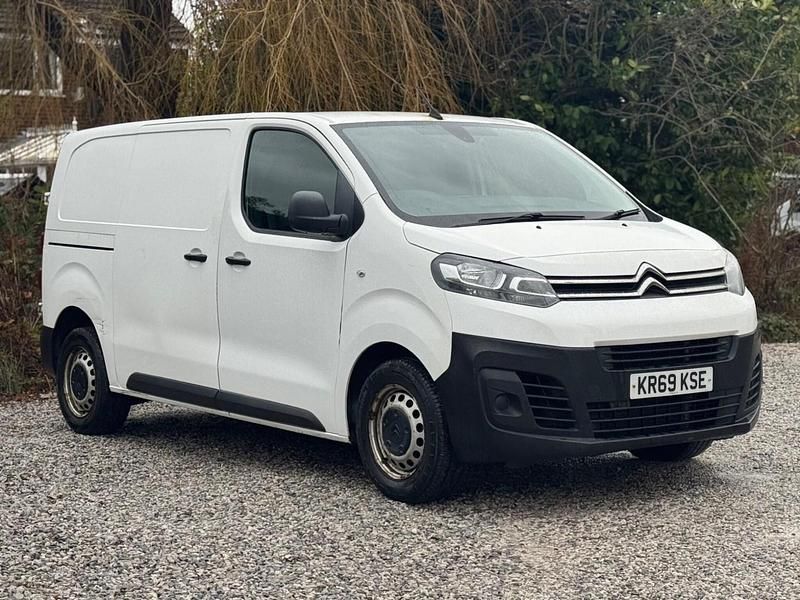 Used Citroën Dispatch 2019 White MPV