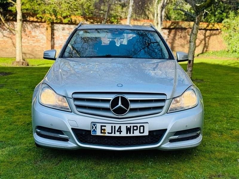 Used Mercedes C220 Executive 170 HP (125 kW) 2014 Silver Estate