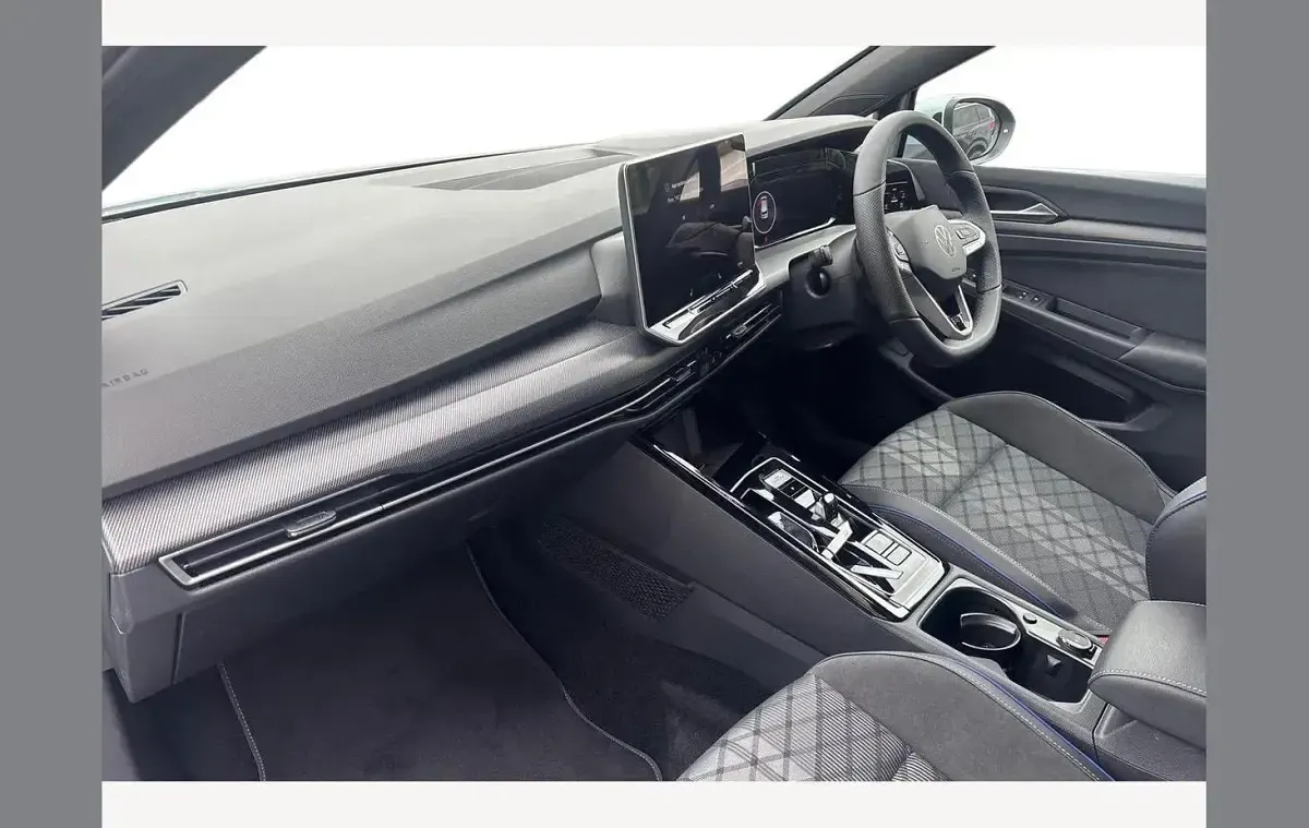 New VW Golf VIII R-line 150 HP (110 kW) 2026 Blue Hatchback