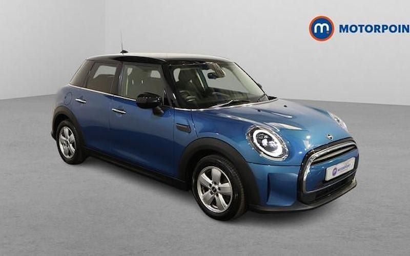 Begagnad Mini Cooper Classic 136 HK (100 kW) 2023 Halvkombi