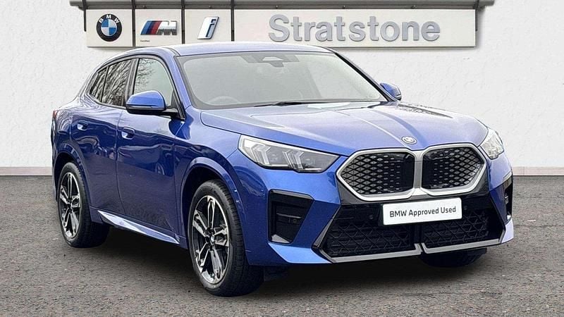 New BMW iX2 M Sport 147 kW (201 HP) 2025 Blue SUV