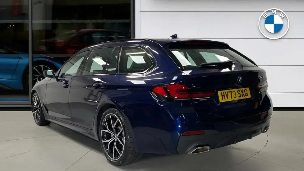 Used BMW 520 M Sport 187 HP (137 kW) 2023 Blue Estate
