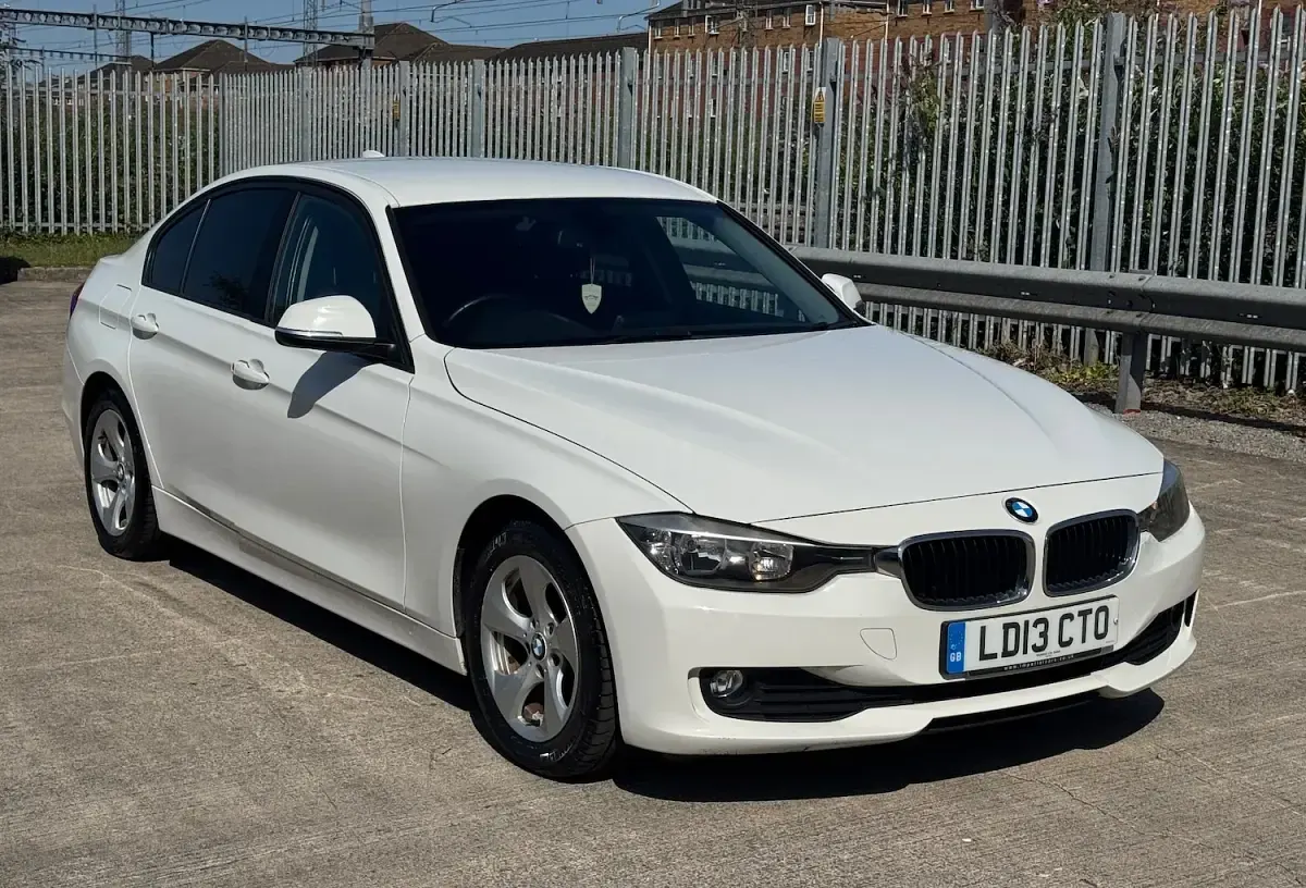 Used BMW 320 Efficient Dynamics 160 HP (117 kW) 2013 White Sedan