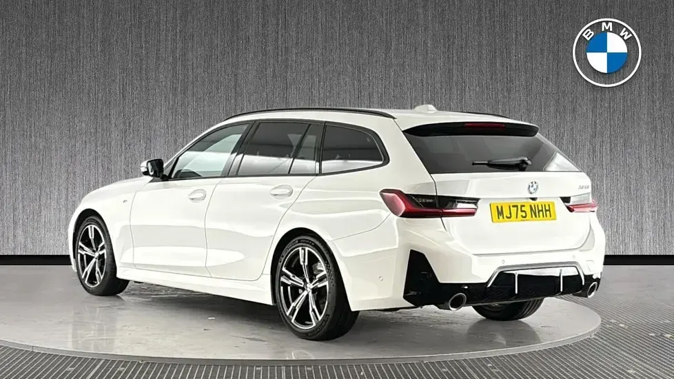 Usado BMW 320 M Sport 181 HP (133 kW) 2025 Branco Carrinha