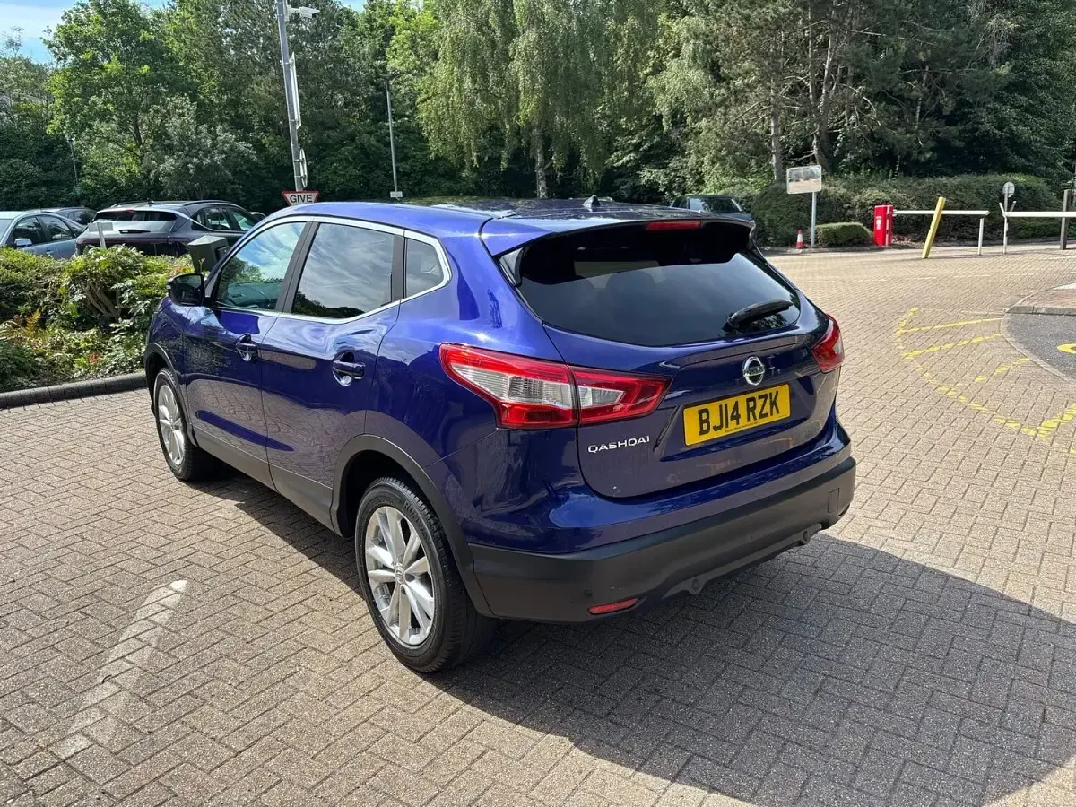 Used Nissan Qashqai Acenta Premium 2014 Blue SUV
