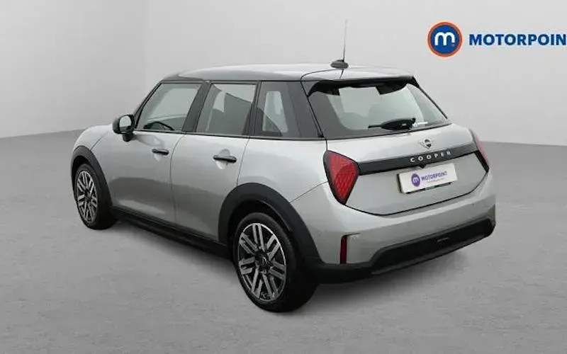Used Mini Cooper Classic 114 kW (156 HP) 2025 Silver Hatchback