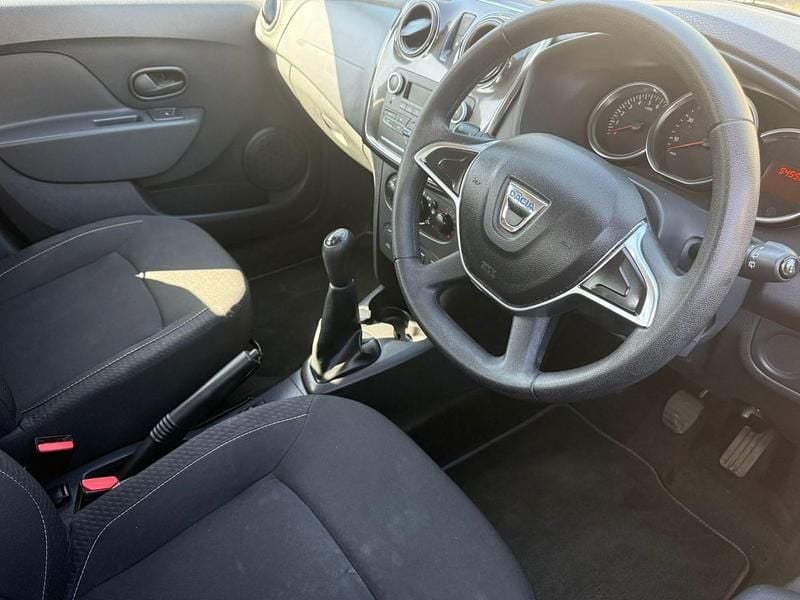 Used Dacia Sandero Essentiel 90 HP (66 kW) 2019 Grey Hatchback