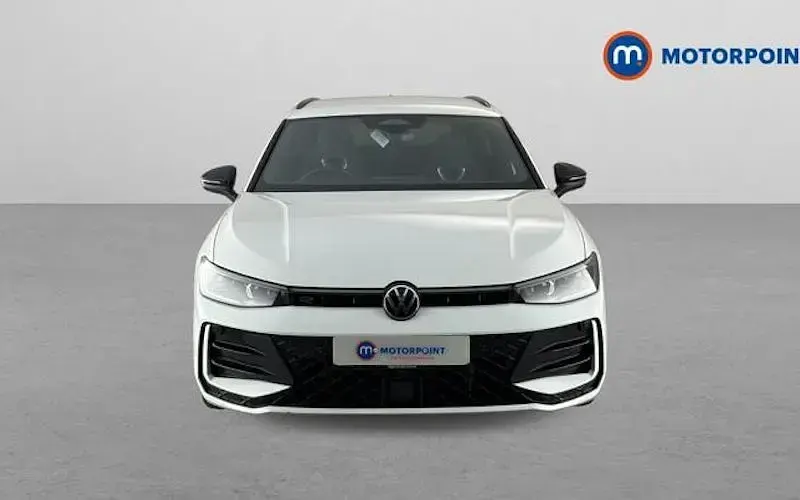 Used VW Passat R-line 204 HP (150 kW) 2025 White Estate