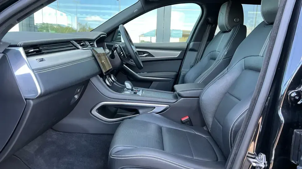 Used Jaguar F-Pace R-Dynamic 204 HP (150 kW) 2024 Black SUV