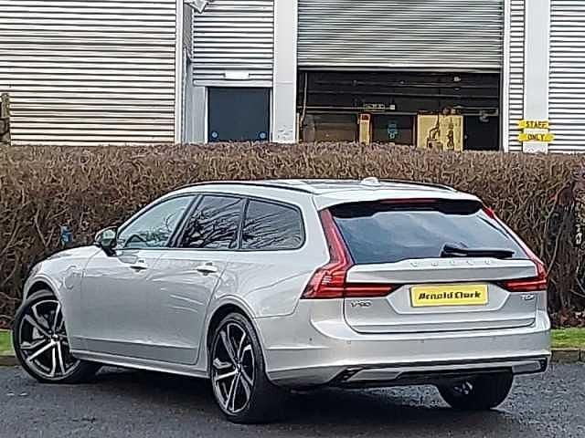 Used Volvo V90 Ultra 455 HP (334 kW) 2025 Silver Estate