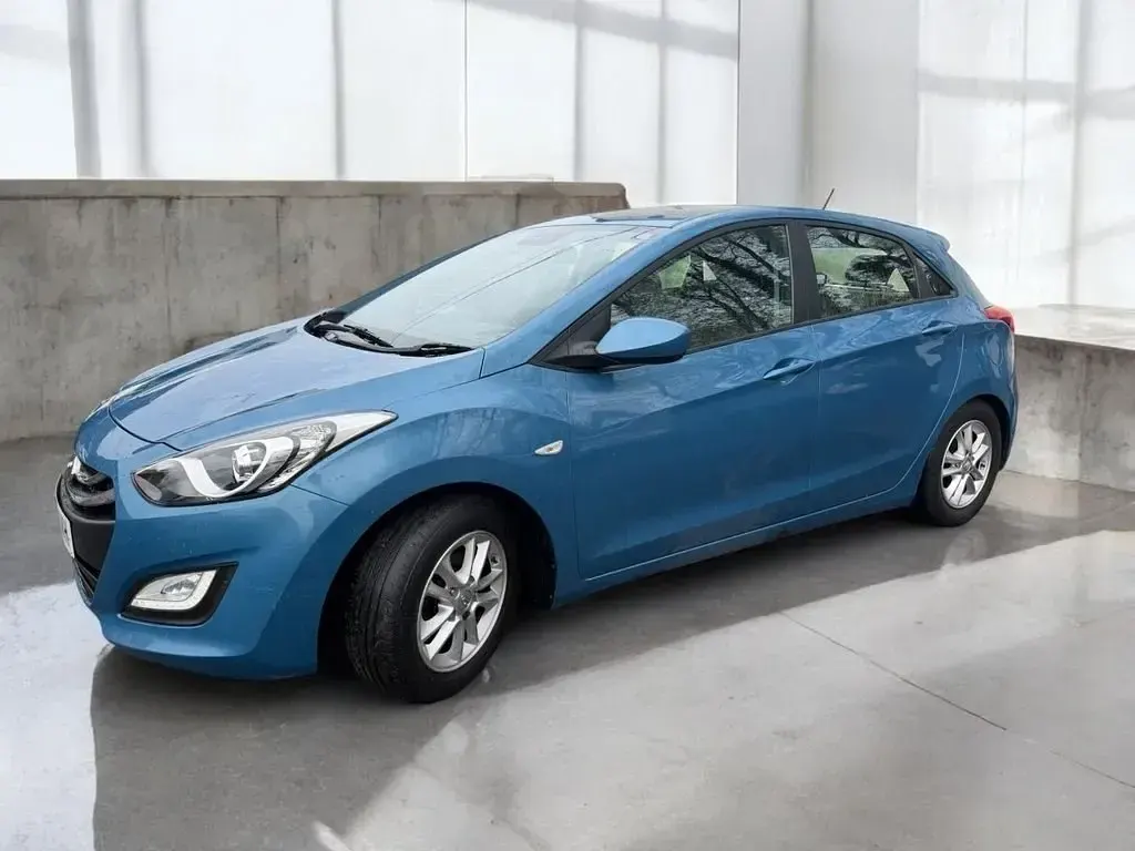 Second-hand Hyundai i30 Active 2014 Albastru Hatchback