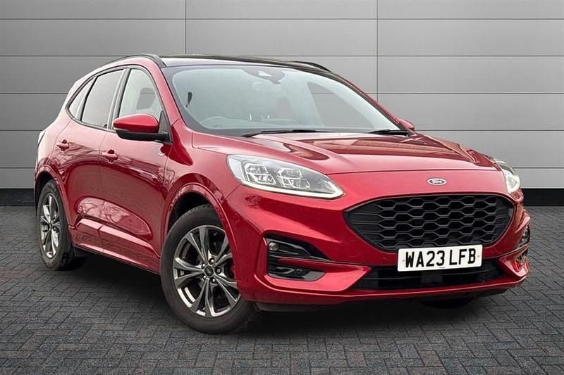 Used Ford Kuga ST-Line 190 HP (139 kW) 2023 Red SUV