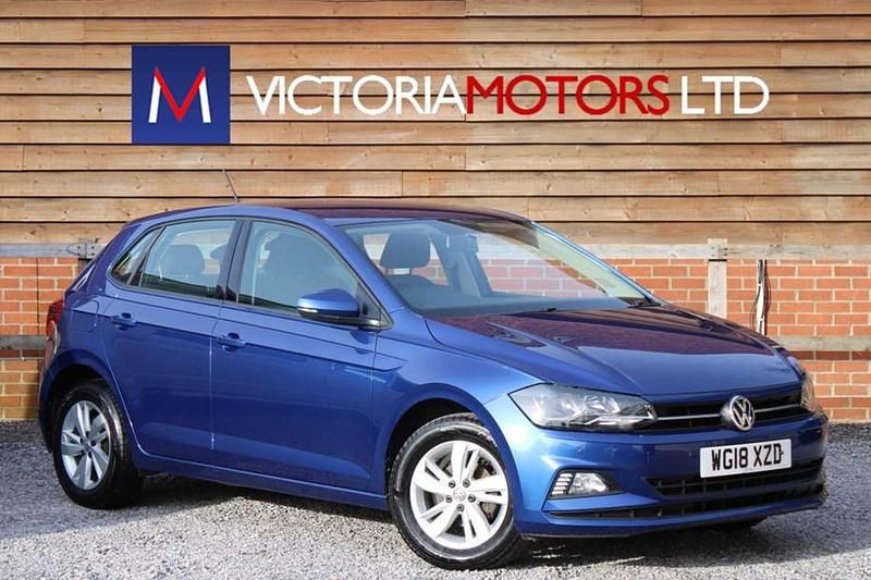 Used VW Polo SE 95 HP (69 kW) 2018 Blue Hatchback