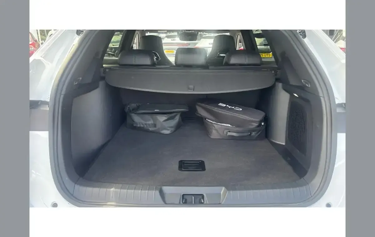 Used BYD Seal U Comfort 218 HP (160 kW) 2025 White SUV
