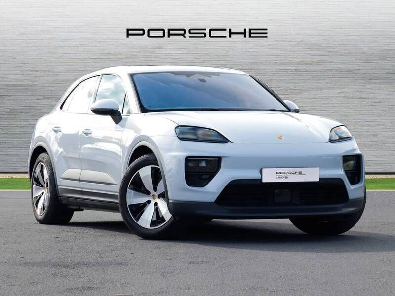 Ice grey metallic Used 2024 Porsche Macan 4 Electric SUV | £71,490 - Image 1/4