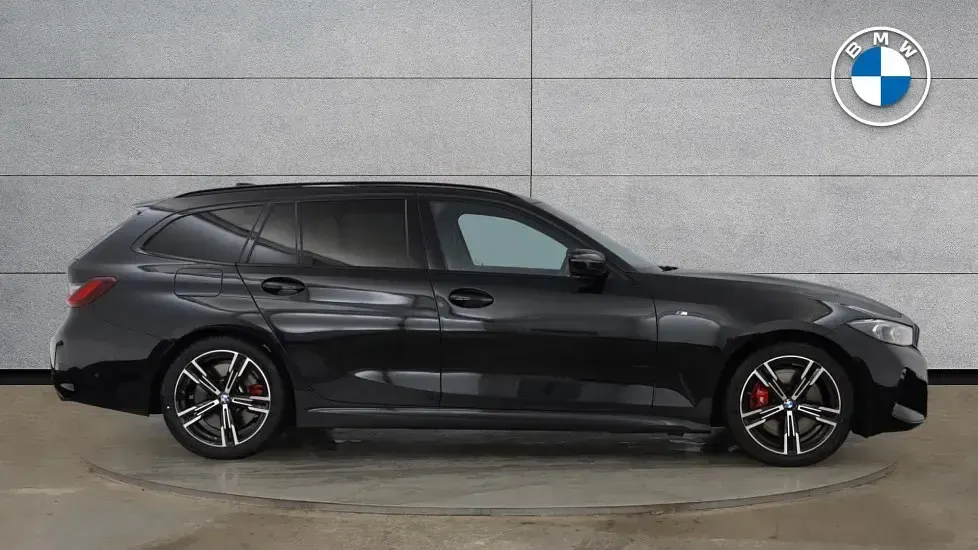 Used BMW 320 M Sport 181 HP (133 kW) 2025 Black Estate