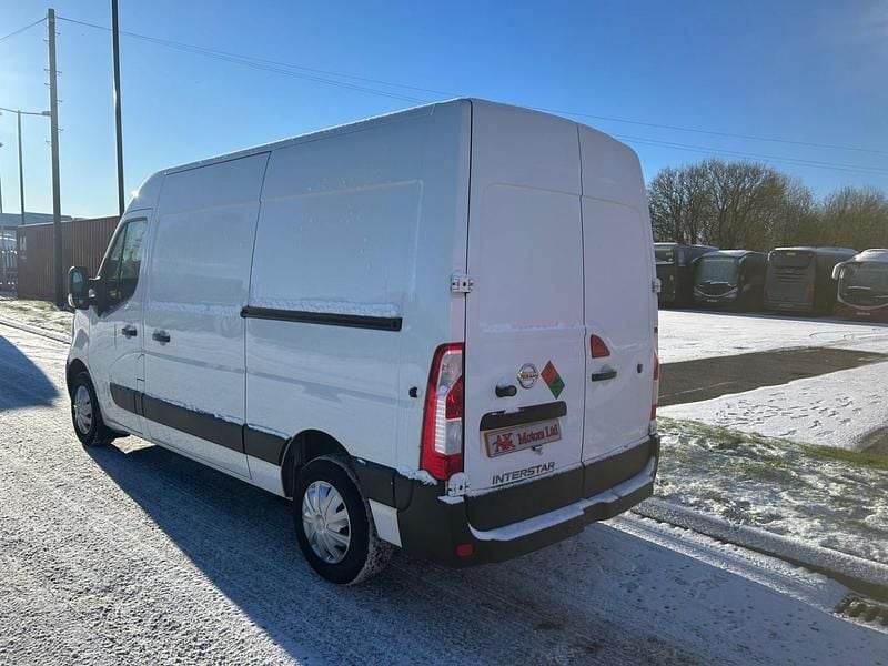 Used Nissan Interstar Acenta 135 HP (99 kW) 2022 White Van