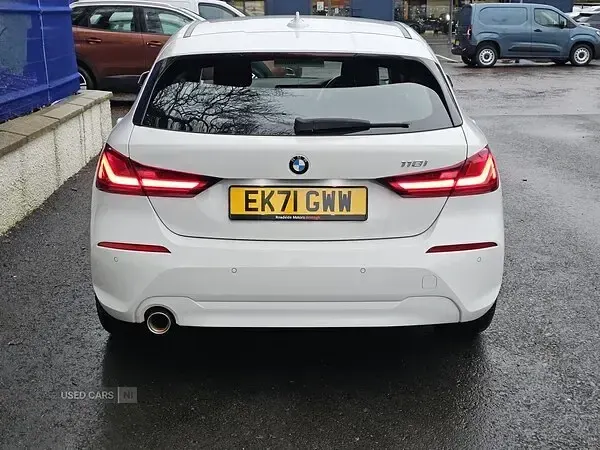 Used BMW 118 Comfort Edition 2021 White Hatchback