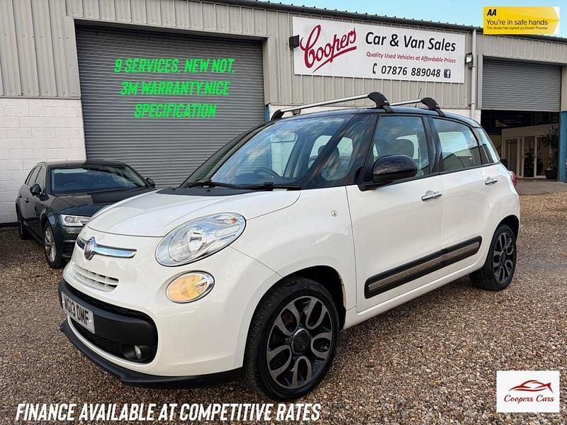 White Used 2022 Fiat 500L Pop Star MPV | £4,795 (Good price) - Image 1/4