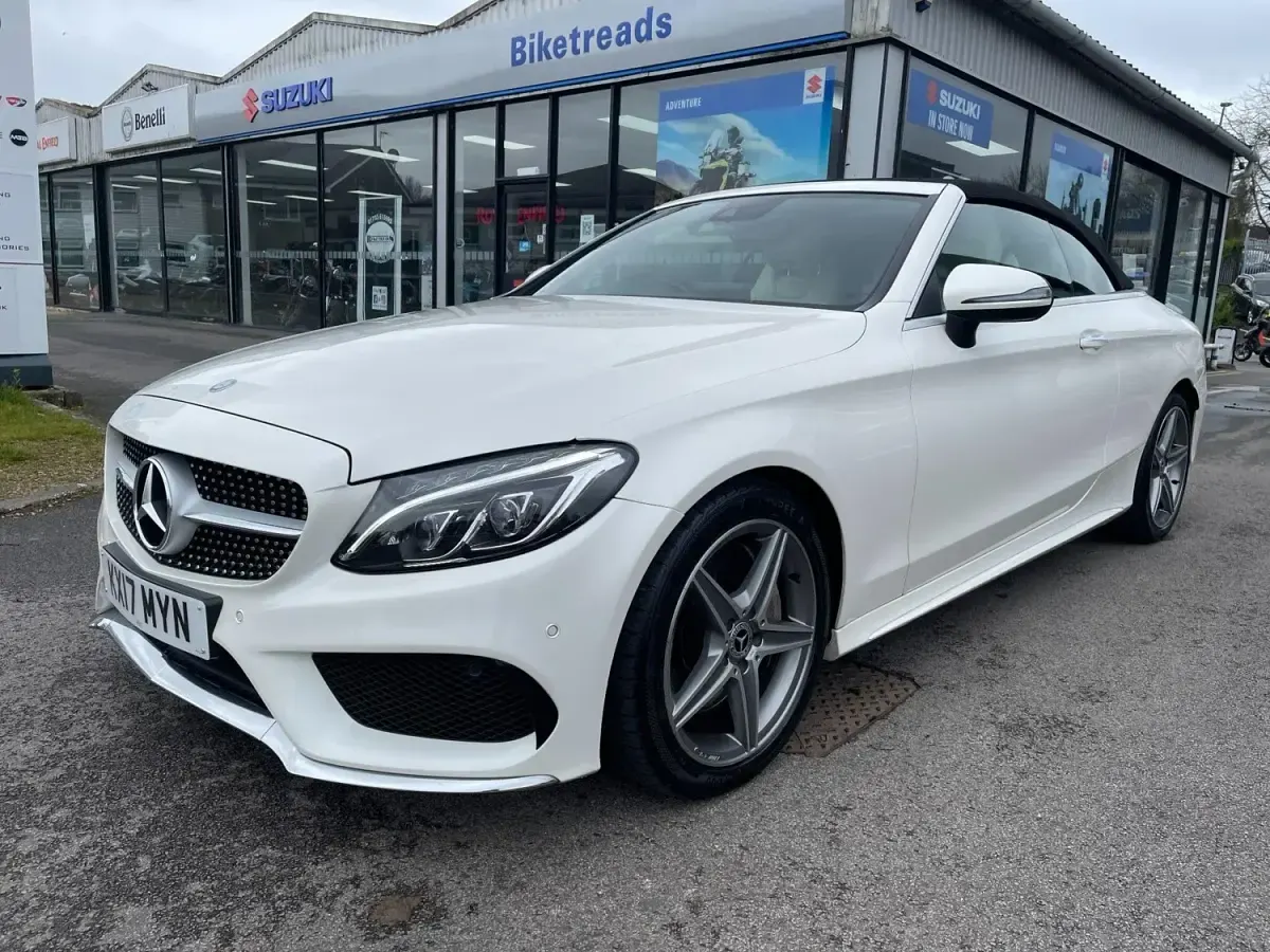 Second-hand Mercedes C300 AMG Line Premium Plus 245 CP (180 kW) 2017 Alb Cabrio