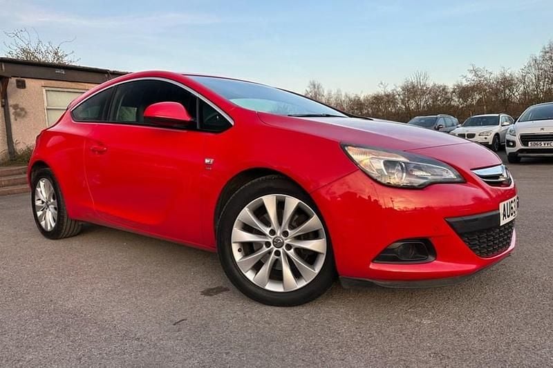 Used Vauxhall Astra GTC SRi 130 HP (95 kW) 2013 Coupe