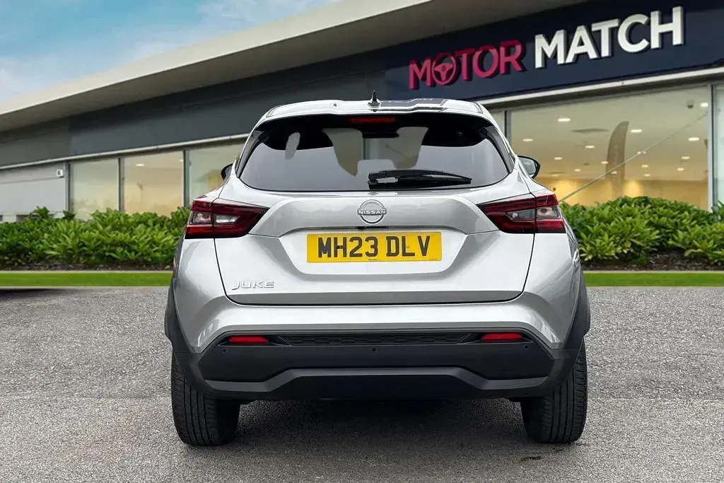 Used Nissan Juke N-Connecta 2023 Silver SUV