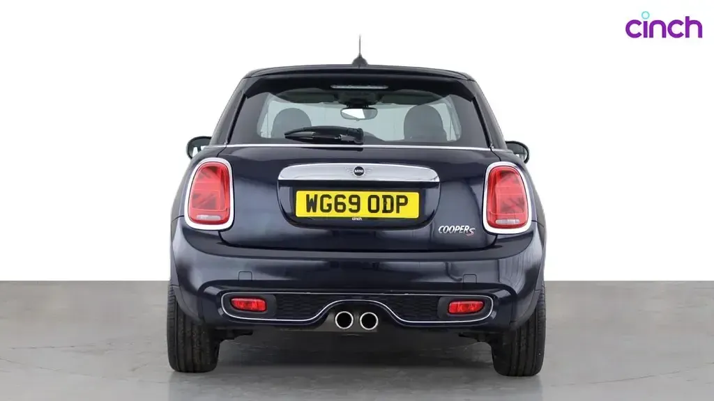 Used Mini Cooper S Exclusive 2019 Blue and black Hatchback