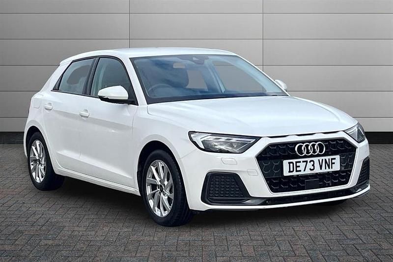 Used Audi A1 Sport 95 HP (69 kW) 2023 Shell white SUV