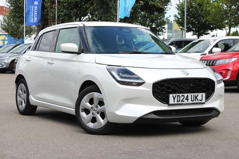 Used 2024 Suzuki Swift Hatchback | £15,550 (Fair price) - Image 1/3