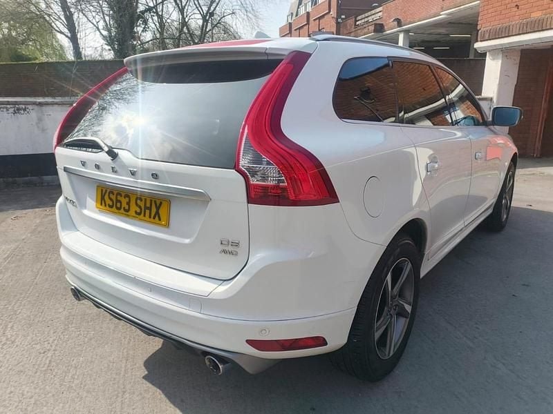 Used Volvo XC60 R-Design 215 HP (158 kW) 2013 White SUV