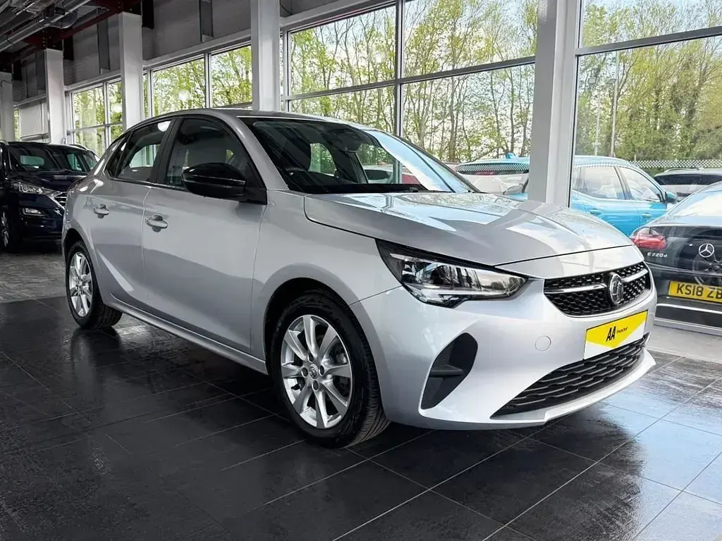 Second-hand Vauxhall Corsa Design Edition 75 CP (55 kW) 2023 Gri Hatchback