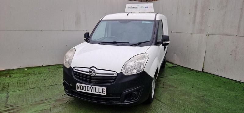 Used Vauxhall Combo 2016 White Van
