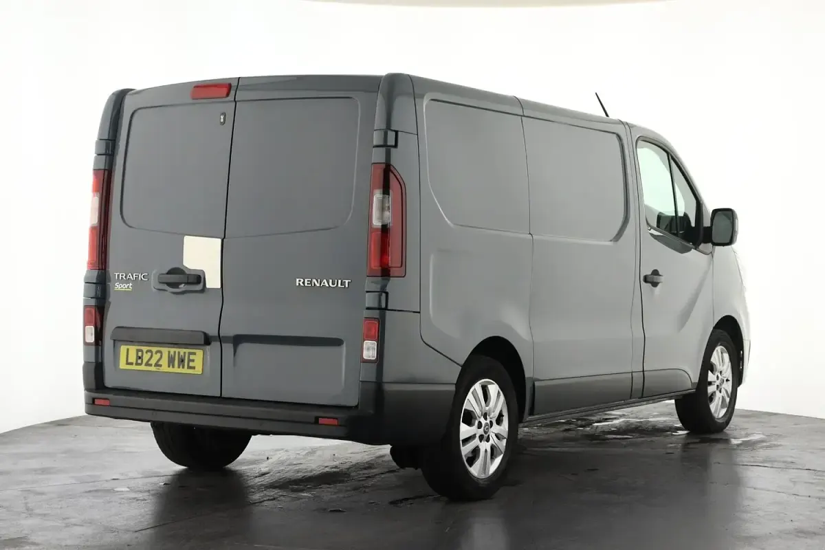 Used Renault Trafic 130 HP (95 kW) 2022 Grey