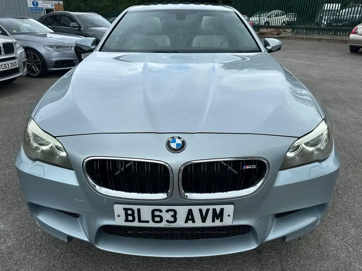 Used BMW M5 Comfort Edition 2014 Blue Sedan