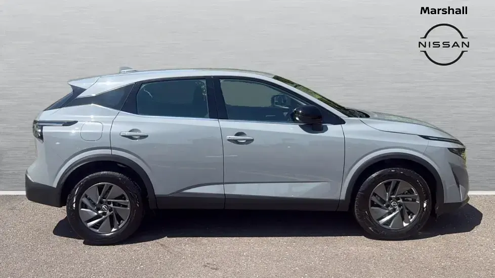 New Nissan Qashqai Acenta Premium 190 HP (139 kW) 2026 Ceramic grey SUV