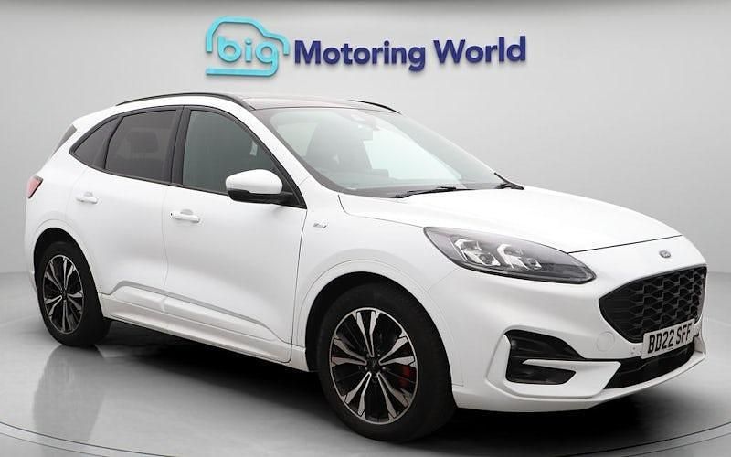 Used 2022 Ford Kuga ST-Line X SUV | £18,051 (A bit pricey) - Image 1/4