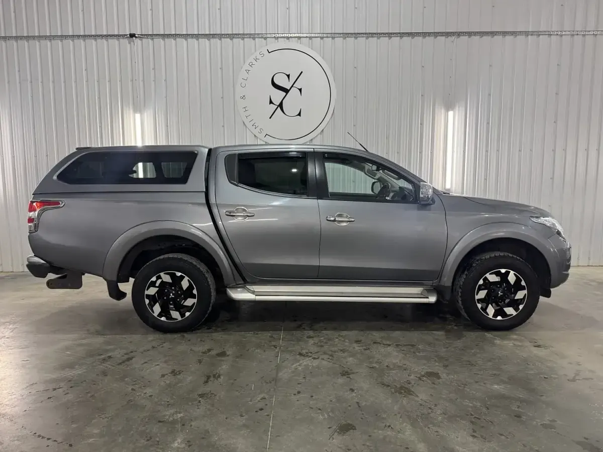 Second-hand Mitsubishi L200 2018 Gri Pickup