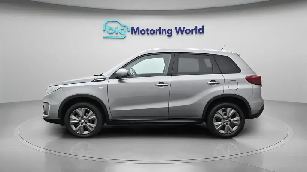 Begagnad Suzuki Vitara SZ-T 129 HK (94 kW) 2023 Grå SUV