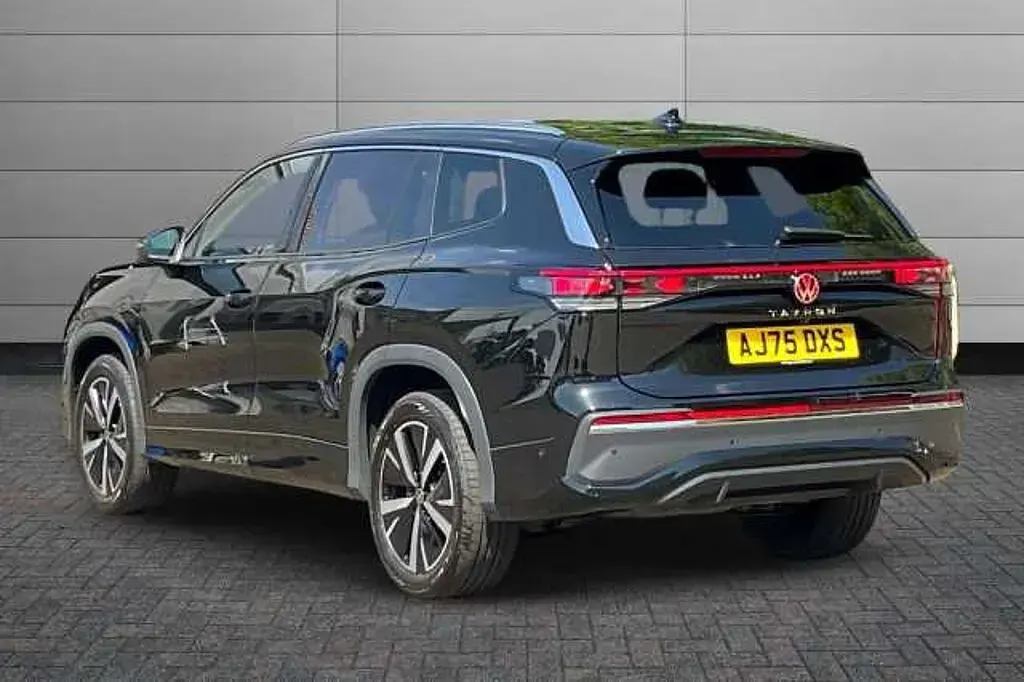 Used VW Tayron Elegance 193 HP (141 kW) 2026 Black SUV