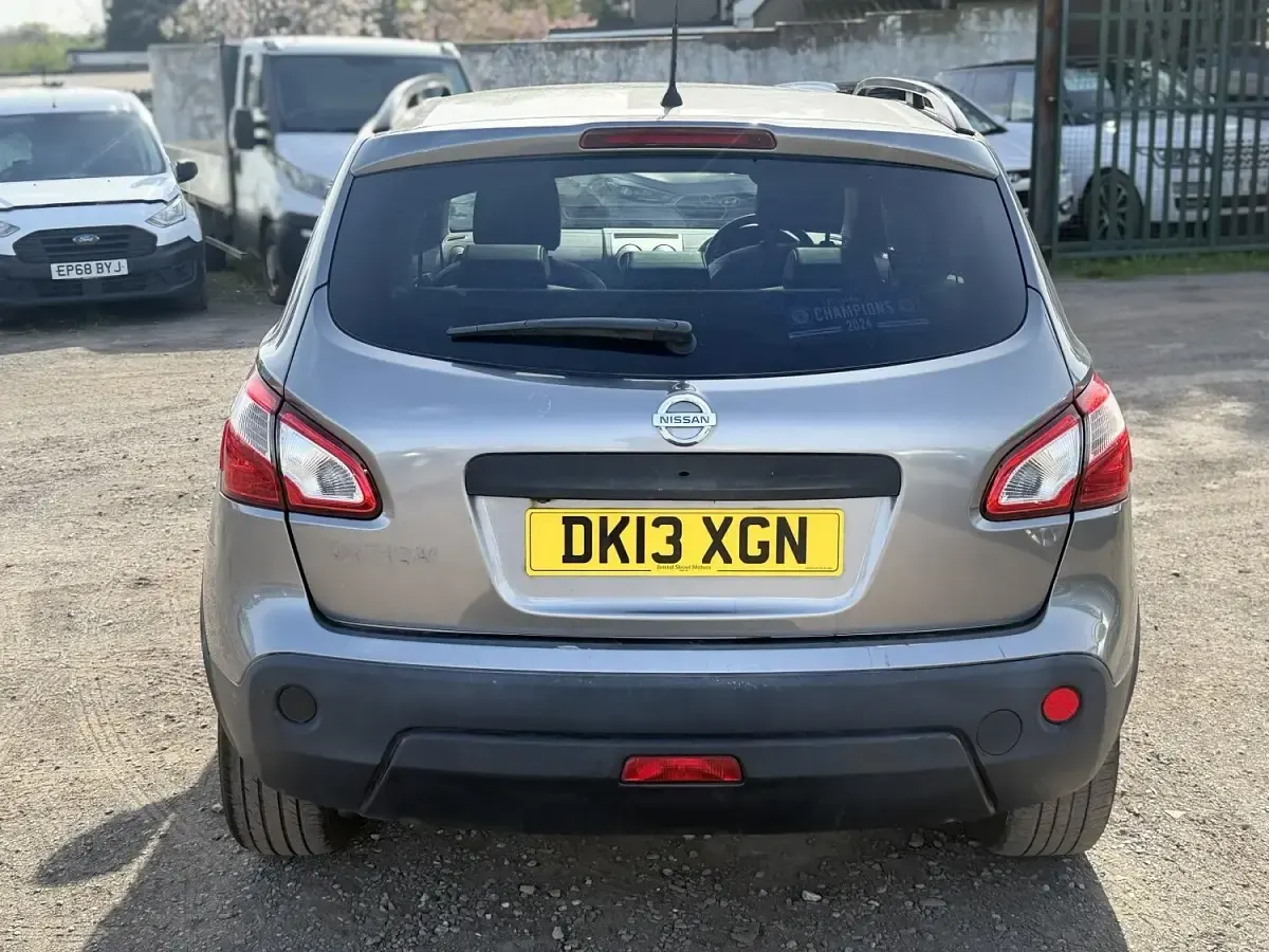 Used Nissan Qashqai 360º 117 HP (86 kW) 2013 Grey SUV