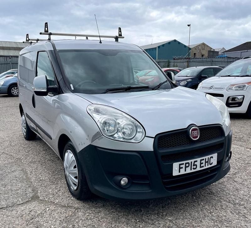 Silver Used 2015 Fiat Doblò MPV | £2,550 (Good price) - Image 1/4