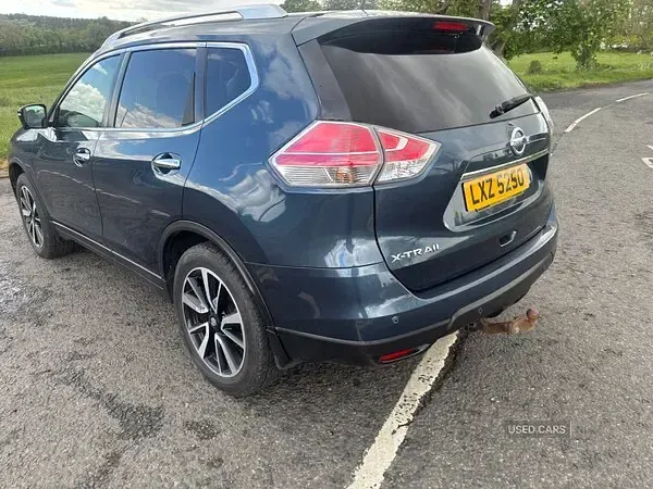 Used Nissan X-Trail N-Vision 130 HP (95 kW) 2017 Blue SUV