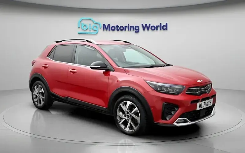 Used Kia Stonic GT-Line 120 HP (88 kW) 2022 Red SUV