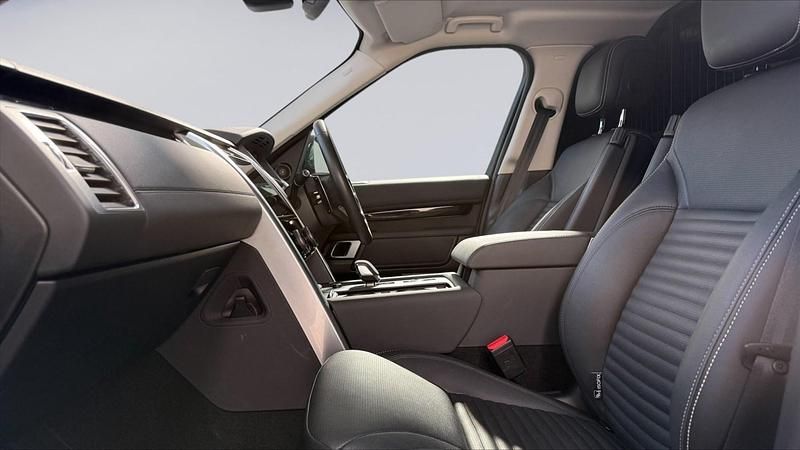 Usado Land Rover Discovery 5 SE 2024 Negro SUV