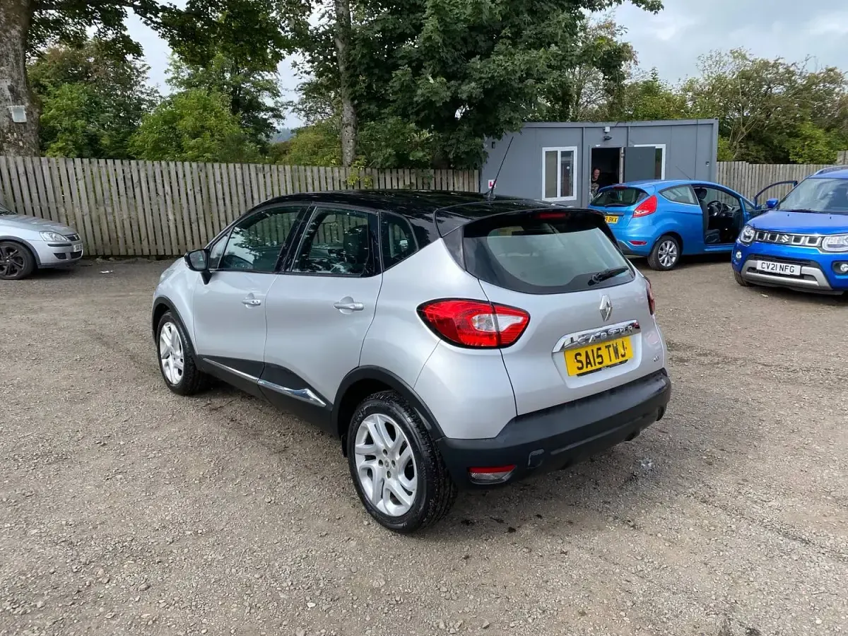 Used Renault Captur Dynamique 2015 Silver SUV
