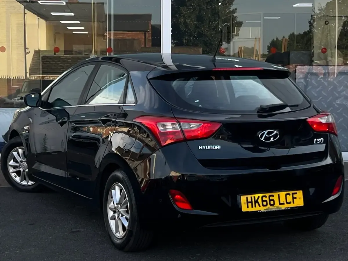 Used Hyundai i30 SE 2016 Black Hatchback