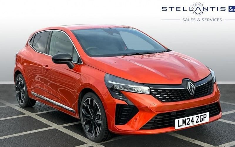 Used Renault Clio V Techno 90 HP (66 kW) 2025 Hatchback